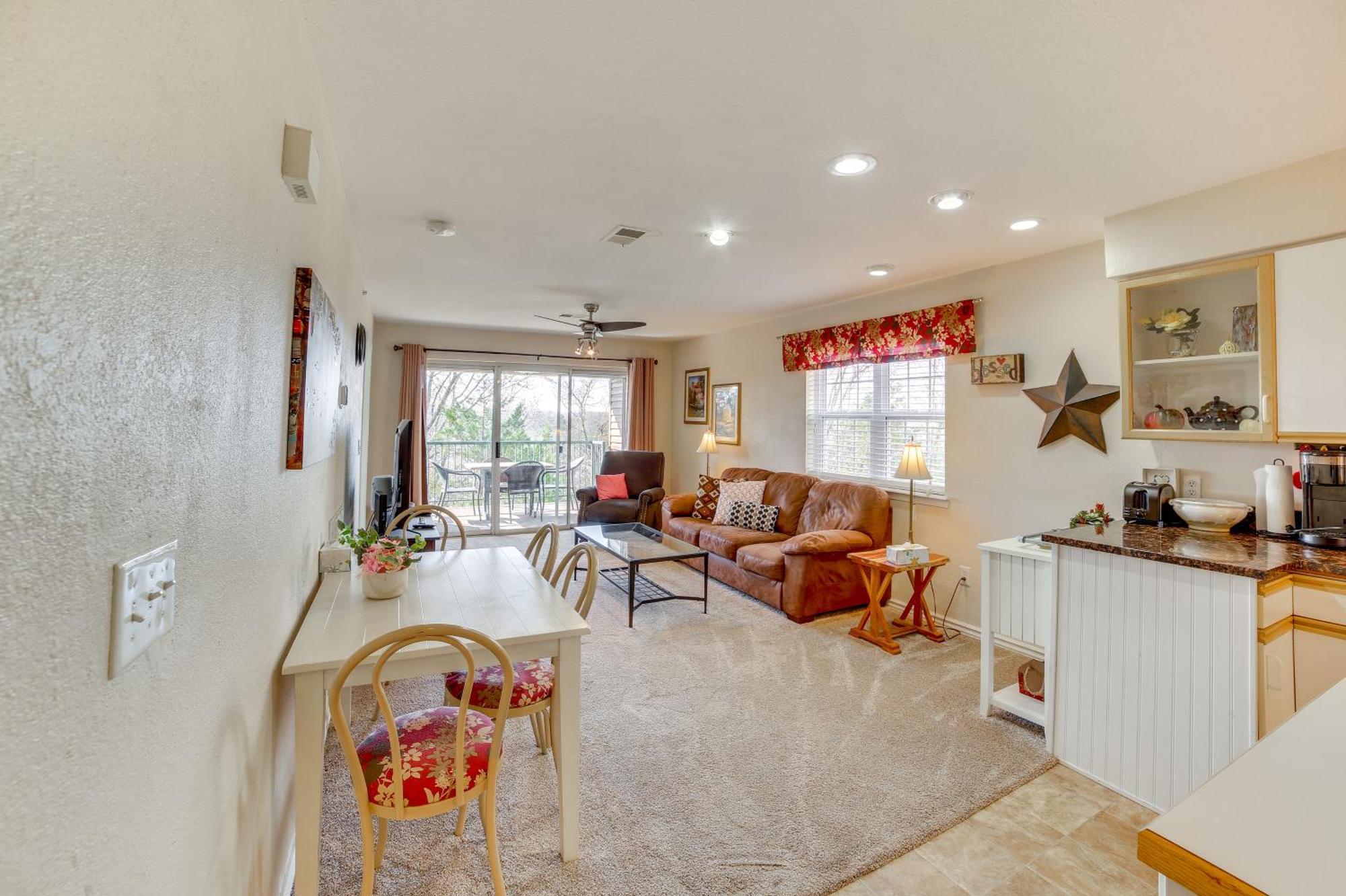 Branson Condo With Balcony, Near Silver Dollar City! Exterior photo